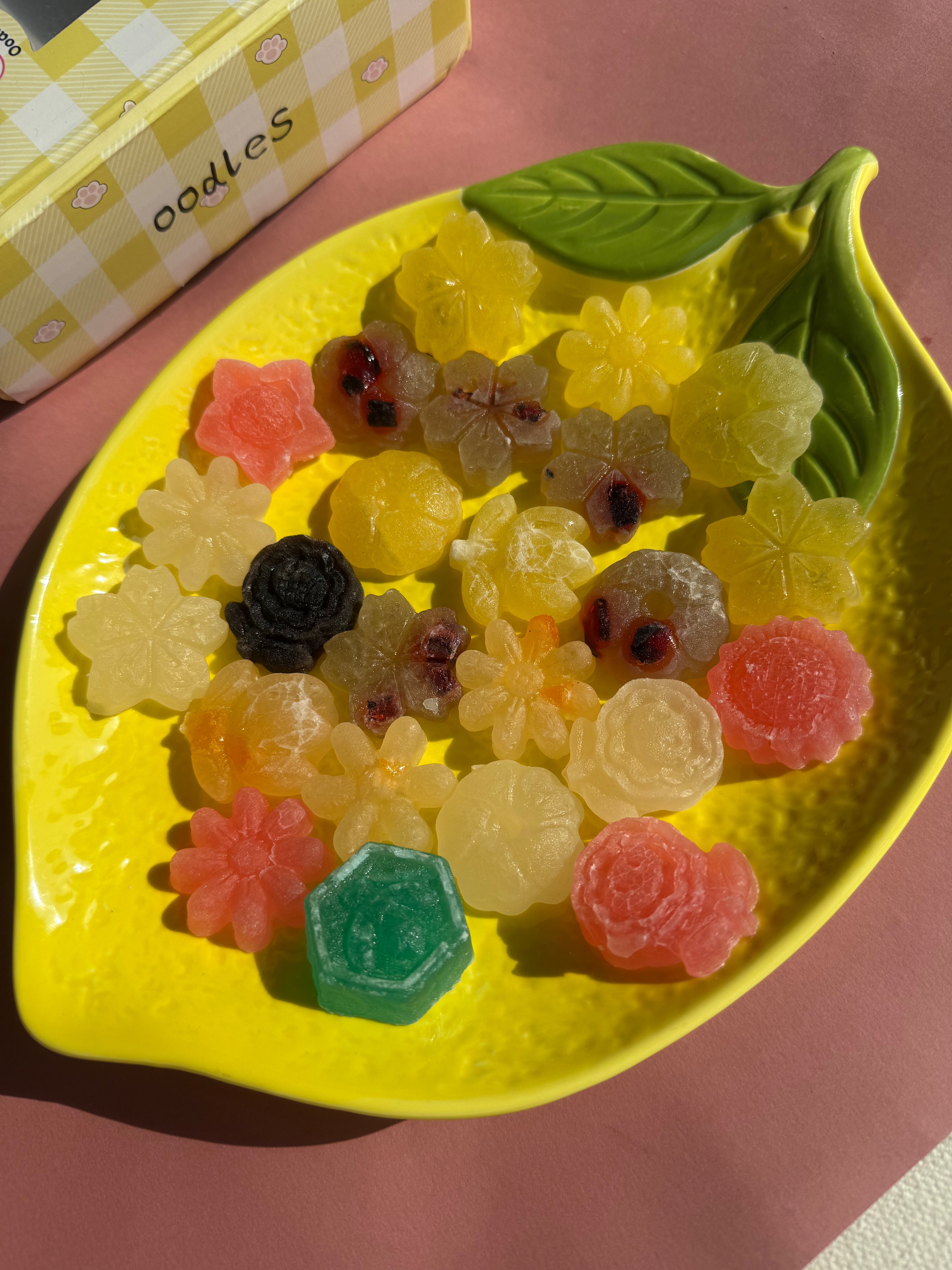 Oodles Crystal Candy sparkling gemstone shaped handmade candy with fruit flavors